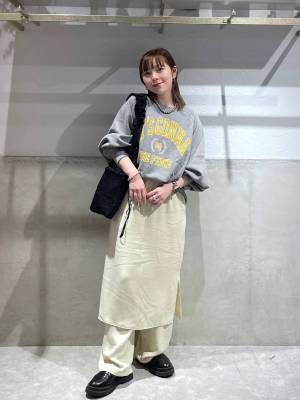 ＜何枚あっても使える！＞【ローリーズファーム】どのカラーも優勝！「スウェットコーデ」