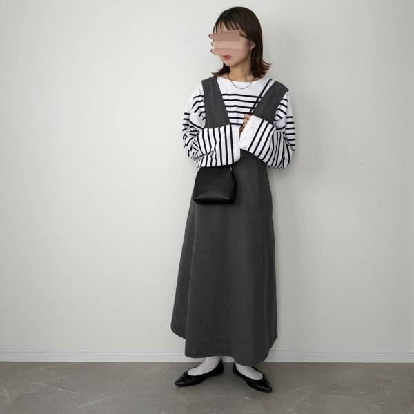 『最強』すぎない！？「楽ちん」で「動きやすい」【ユニクロ】“フレアワンピ”がオシャレで万能