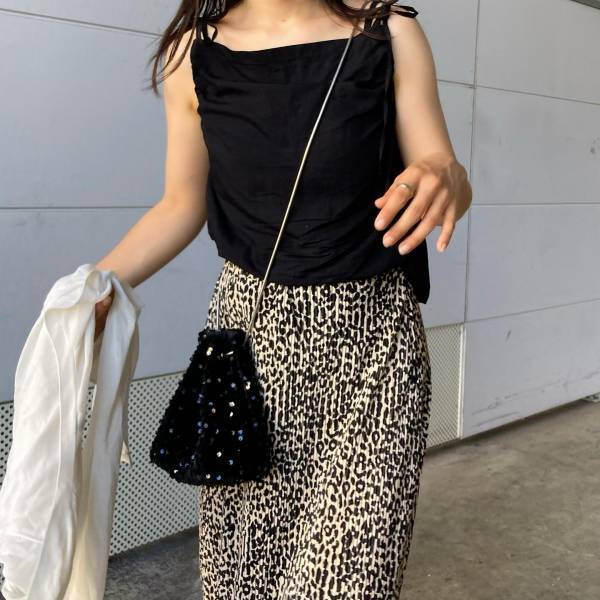 どんなコーデにもマッチするっ！！【SHEIN】「これ可愛過ぎ」“スパンコールバッグ”紹介