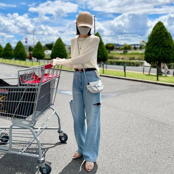 「今が買い時！！」「カラーにズキュン♡」【ユニクロ】「ゆるっと感」が最高“メッシュニット”紹介