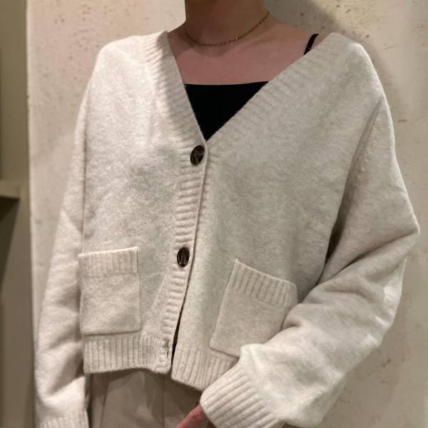 手放せないこと「間違いなしっ」！【ユニクロ】「ふわふわゆるっと」な”スフレヤーンカーデ”が可愛すぎる