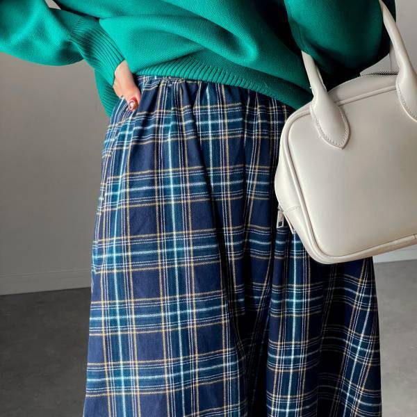 「秋感じる！」コーデュロイ・チェック柄…【しまむら】新作”ボトムス”まとめ