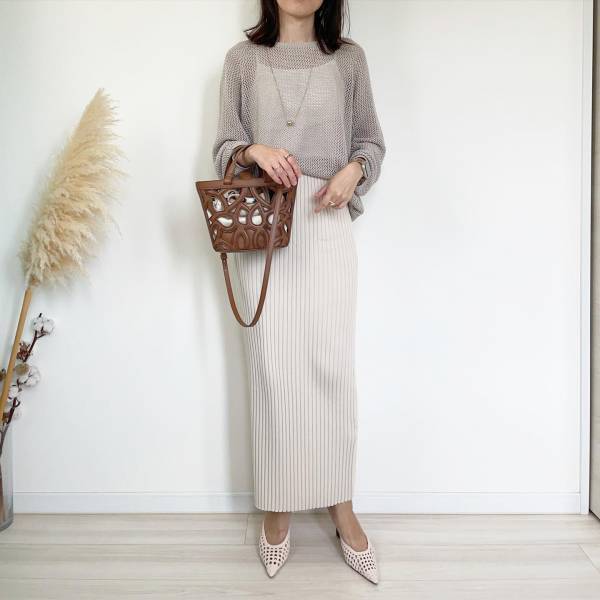 【透け感ニット】は綺麗めもカジュアルも◎