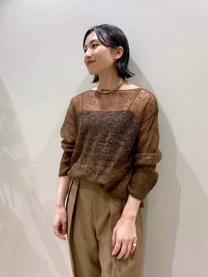 【透け感ニット】は綺麗めもカジュアルも◎