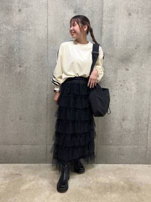 センスやっっっば！！【ローリーズファーム】ひとクセデザインが激かわ♡「黒スカート」