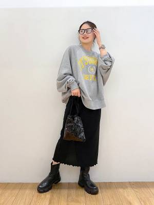 センスやっっっば！！【ローリーズファーム】ひとクセデザインが激かわ♡「黒スカート」