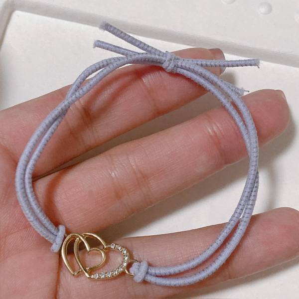 もう…「静電気」は怖くない！【ダイソー】”静電気軽減ブレスレット”が「可愛い件！」