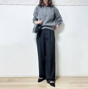 年中使えて「コスパ」最強！！【ユニクロ】「王道」”タックワイドボトムス”！