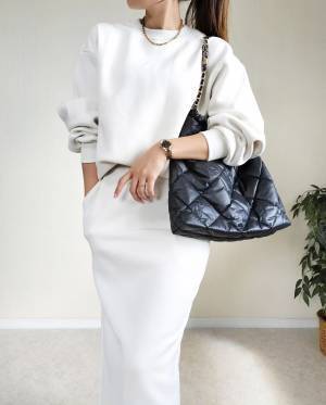 「ダボっとテロッと可愛い♡」【GU】”プルオーバー”は「高見え」しますっ！