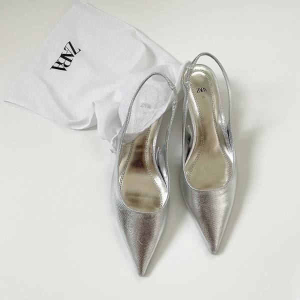《お得に購入♡》ヒールが「絶妙」で可愛い！！【ZARA】ヘビロテ確実“シルバーパンプス”紹介