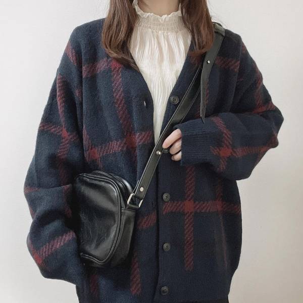 「萌え袖」であざと可愛く…♡「秋先取り」【GU】“チェックカーデ”がめっちゃ使える！