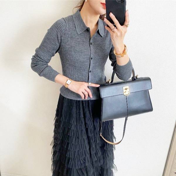 《迷わずイロチ買い》「細見えするよー！！」【ユニクロ】「着回し力抜群」“ポロカーデ”が天才