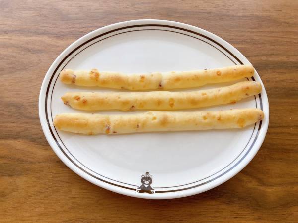 「食べ始めると止まらない」！！【ファミリーマート】「パクっと」食べれる”もち食感スティック”