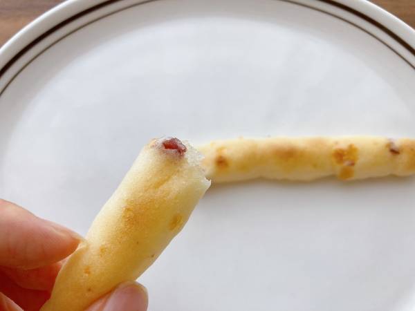 「食べ始めると止まらない」！！【ファミリーマート】「パクっと」食べれる”もち食感スティック”