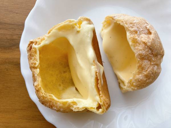 激ウマ！「200kcal以下」はありがたい…！【セブンイレブン】“カスタードシュー”が絶品！