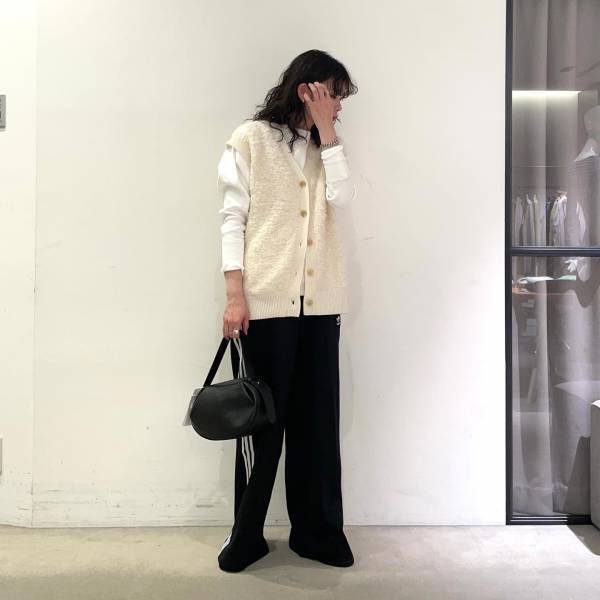 【今秋トレンド】いつものコーデに足すだけ♡「今っぽベスト」って？