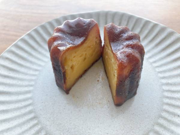 カリッ！モチッ！【ローソン】もう洋菓子屋さんの味じゃん！本格派「濃密カヌレ」は幸せの塊です！