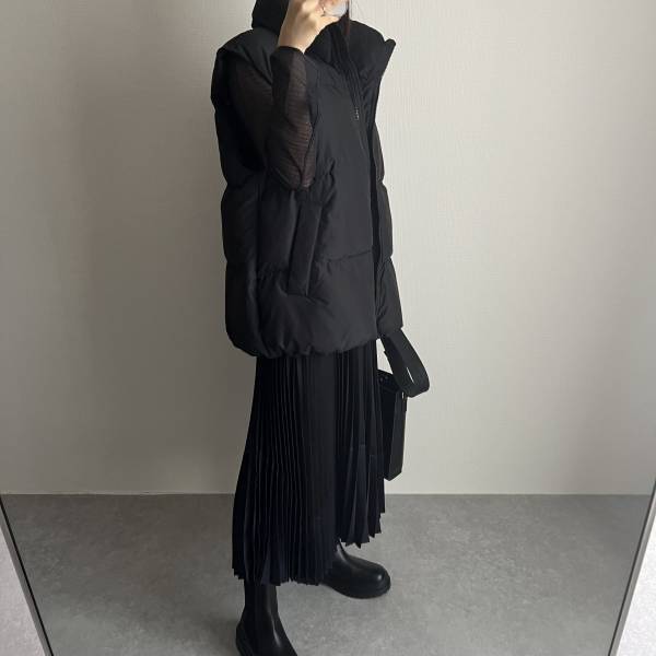 「さらに使いやすくなった」【GU】の人気”ダウンベスト”は今秋大活躍間違いなしで超着回せる！