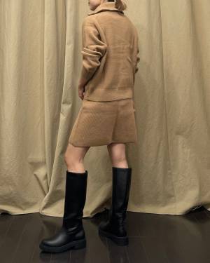 これはバズりそう…ッ！！「質感が心地よい♡」【UNIQLO：C】“ニットセットアップ”が大人可愛い