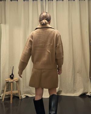 これはバズりそう…ッ！！「質感が心地よい♡」【UNIQLO：C】“ニットセットアップ”が大人可愛い