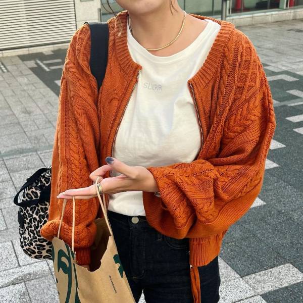 360度「全部可愛い」から「2色買い」レベル！【しまむら】色から秋を取り入れたい！”カラーカーディガン”が旬