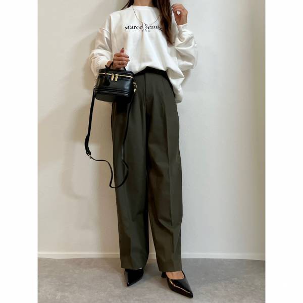 「着心地がいい」ゆったりシルエットが可愛い♡【WEGO】の”ロゴスウェット”コーデ集