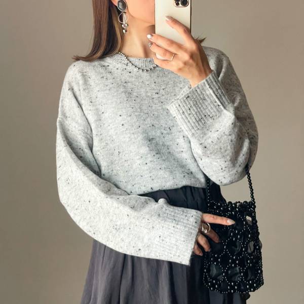 「バズったアイテム」が「アップデート」して帰ってきた！【しまむら】”クッキー＆クリームニット”は「抜かりない可愛さ！」