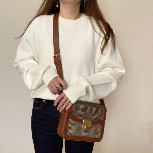 ＜一気に季節感アップ＞チェック派？ボア派？【GU】の「秋冬におすすめ」”バッグ”2選