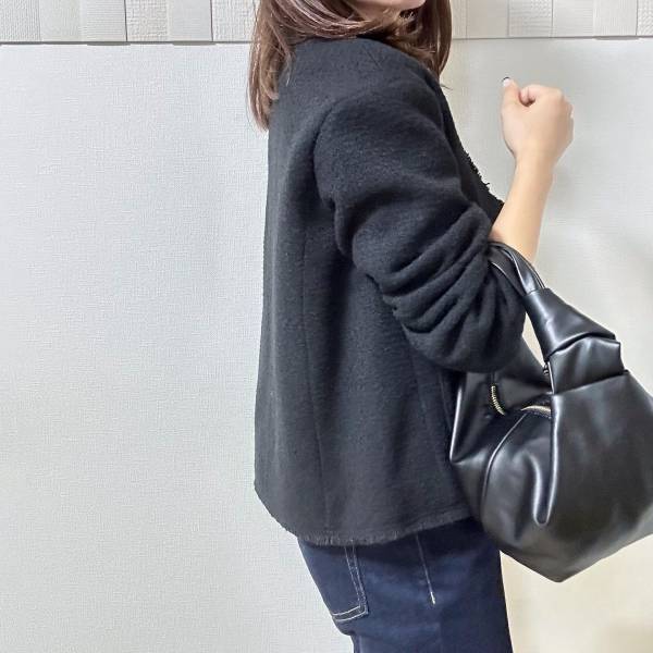 「品よく使えるから」いい！！【ユニクロ】”ツイードジャケット”は「大人にぴったり」