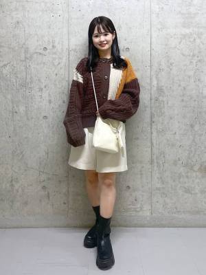 な、なんだこの可愛さッ！？【ローリーズファーム】ふわふわもちもち！「パッチワーク風カーデ」