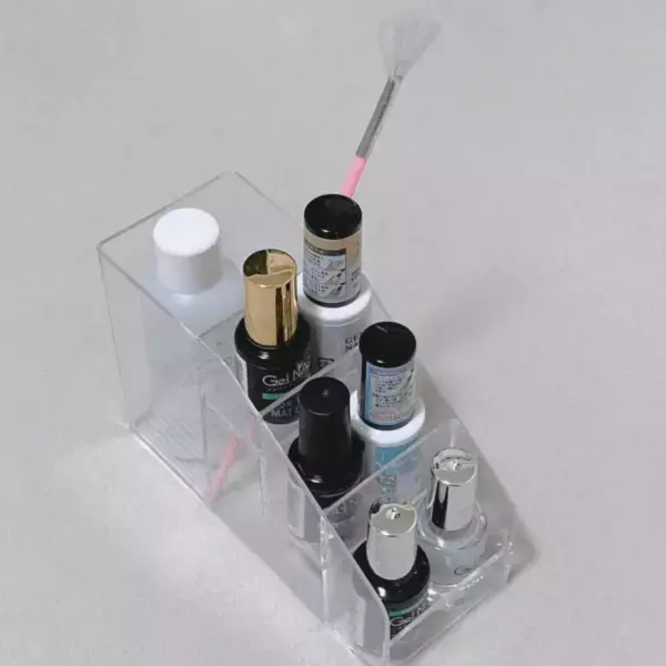 「自分好み」に「カスタマイズ」！！【ダイソー】”コスメスタンド”が「魅力的」♡