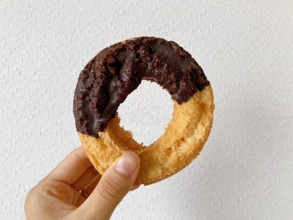 「128円」で「大満足」！！【ファミリーマート】「さっくり食感」の”オールドファッション”が「おやつ」にピッタリ♡