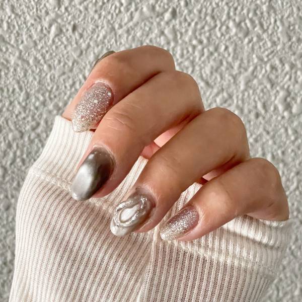 「早くも完売必至！」【Seria】の「110円」新作ジェルでプチプラネイルが高コスパすぎる！