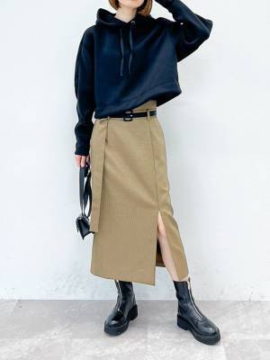 実はオシャレ見え！【グローバルワーク】1着あると便利♡「フーディアイテム」