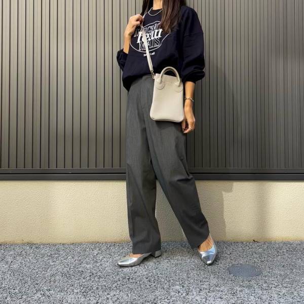 やっぱ『グレー』最強かも！！【ユニクロ】あか抜け間違いなし♡「最旬アイテム」