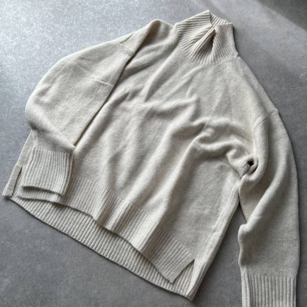 「アップデート」されて帰ってきた！！【UNIQLO】「ノームコア」に着こなすなら”スフレヤーン”♡