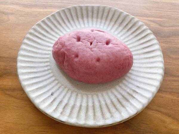 もっちもっちで激ウマ！【セブンイレブン】まるでお芋！？今食べたい！”ほっこり”スイーツ！