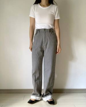 「シルエット綺麗すぎて即購入！」低身長さんも高身長さんも穿ける欲張りデニムとは？【しまむら】グレーデニム