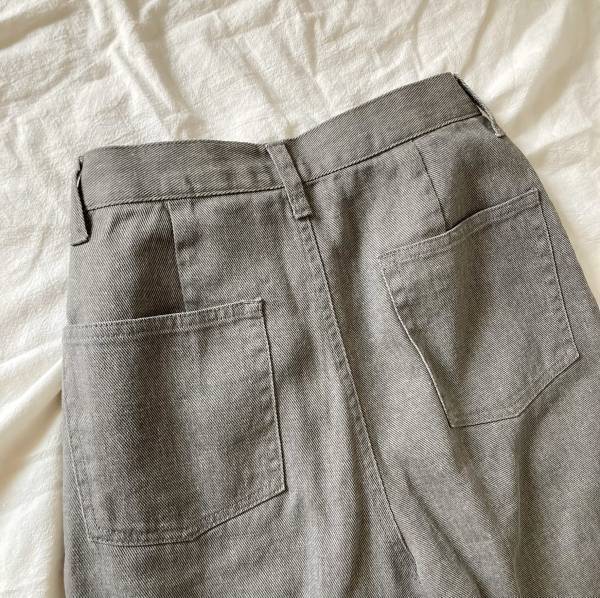 「シルエット綺麗すぎて即購入！」低身長さんも高身長さんも穿ける欲張りデニムとは？【しまむら】グレーデニム