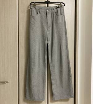 「シルエット綺麗すぎて即購入！」低身長さんも高身長さんも穿ける欲張りデニムとは？【しまむら】グレーデニム