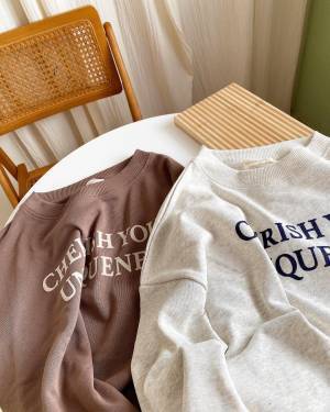 こりゃ、絶対買いでしょ♡【しまむら】ヘビロテ確定！「ロゴトップス」