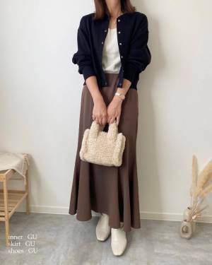 高レビューの理由、買って「納得」！！【GU】可愛すぎてつい「2色買い」”ボアバッグ”特集