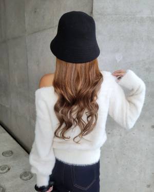 「オーバーサイズ感が可愛い」【GU】大人可愛いを実現する”ゆるセーター”特集