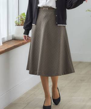 《低身長さんもOK！！》【ハニーズ】色・形・デザイン豊富すぎ”最旬スカート”4選