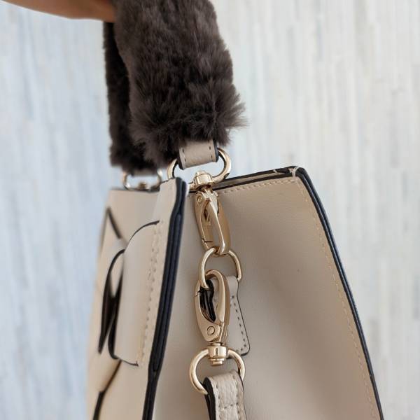 「プチプラで高見えすぎる」【しまむら】「長財布も入る」”リボンデザインバッグ”特集