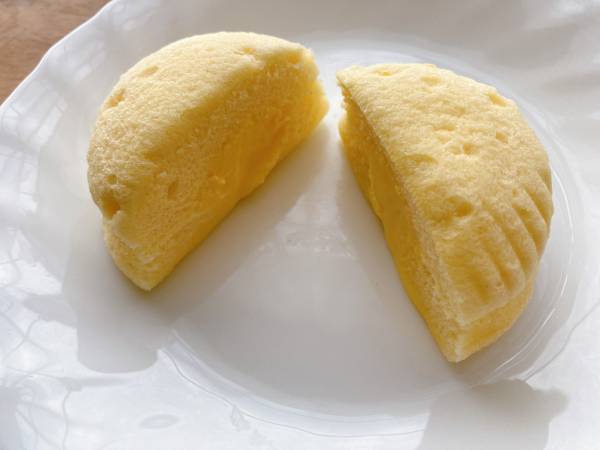 フワフワ生地となめらかクリーム♡【ローソン】「ふわふわカスタード」がおいしい