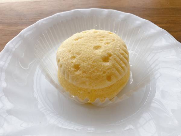 フワフワ生地となめらかクリーム♡【ローソン】「ふわふわカスタード」がおいしい