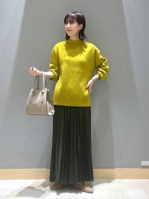 ＜秋らしさ全開ーッ！！＞【秋カラー】大人シックな「カーキコーデ」って？