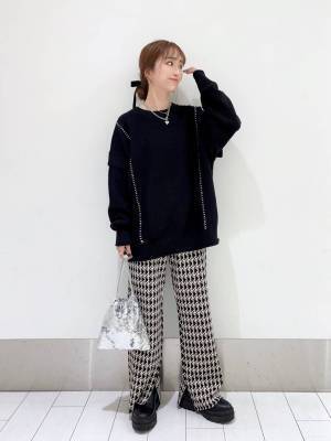 スタッフ「一押し」って♡【ローリーズファーム】前後2WAYで使える!!「万能ニット」