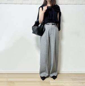 《神ボトムスきたー♡》脚長効果抜群すぎ！【GU】秋冬“タックワイドパンツ”が超着回せる